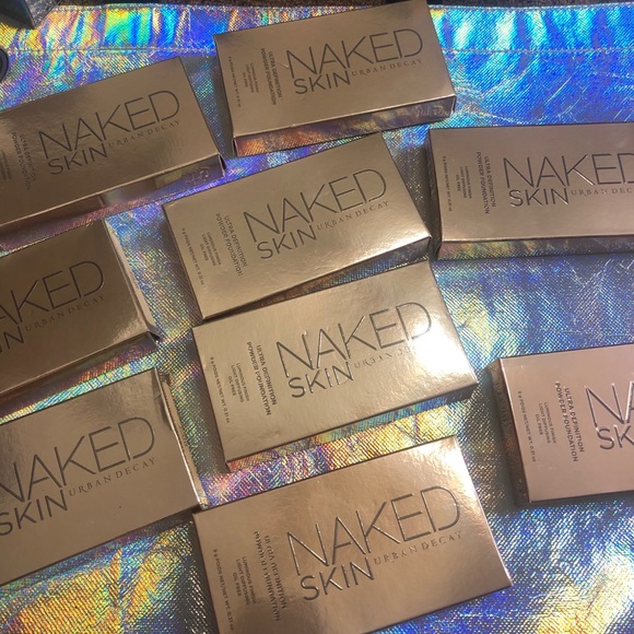 Urban Decay Naked Skin Powder Foundation - Picture 2 of 7